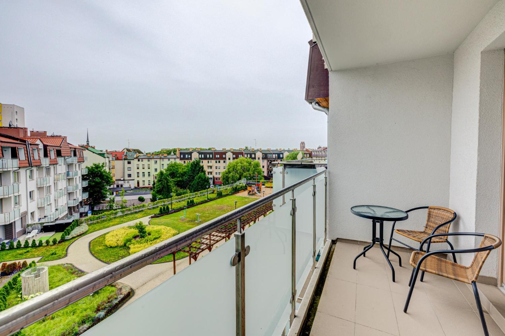 Apartamenty Rondo Свіноуйсьце Екстер'єр фото